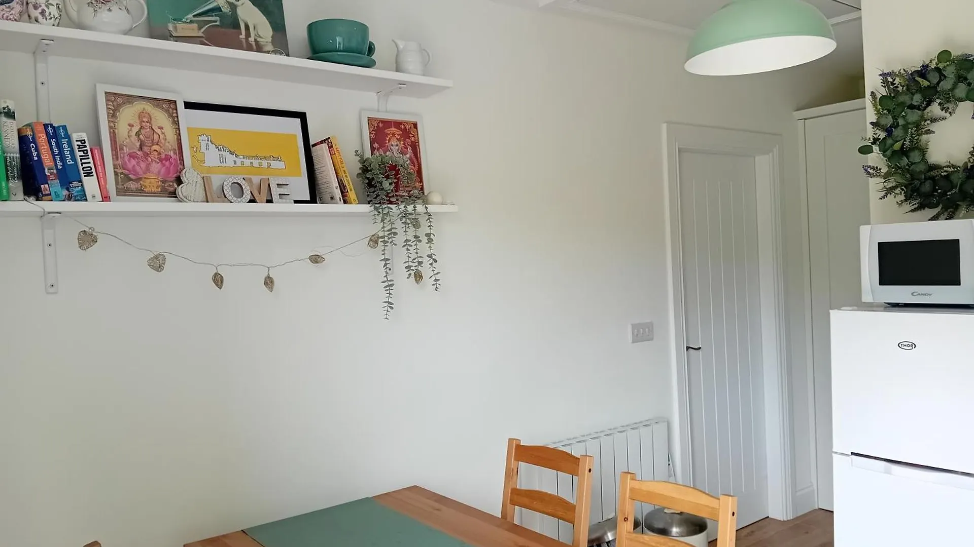 Twin Room With Shared Bathroom And Kitchen Galway 3Km From Centre Ireland
