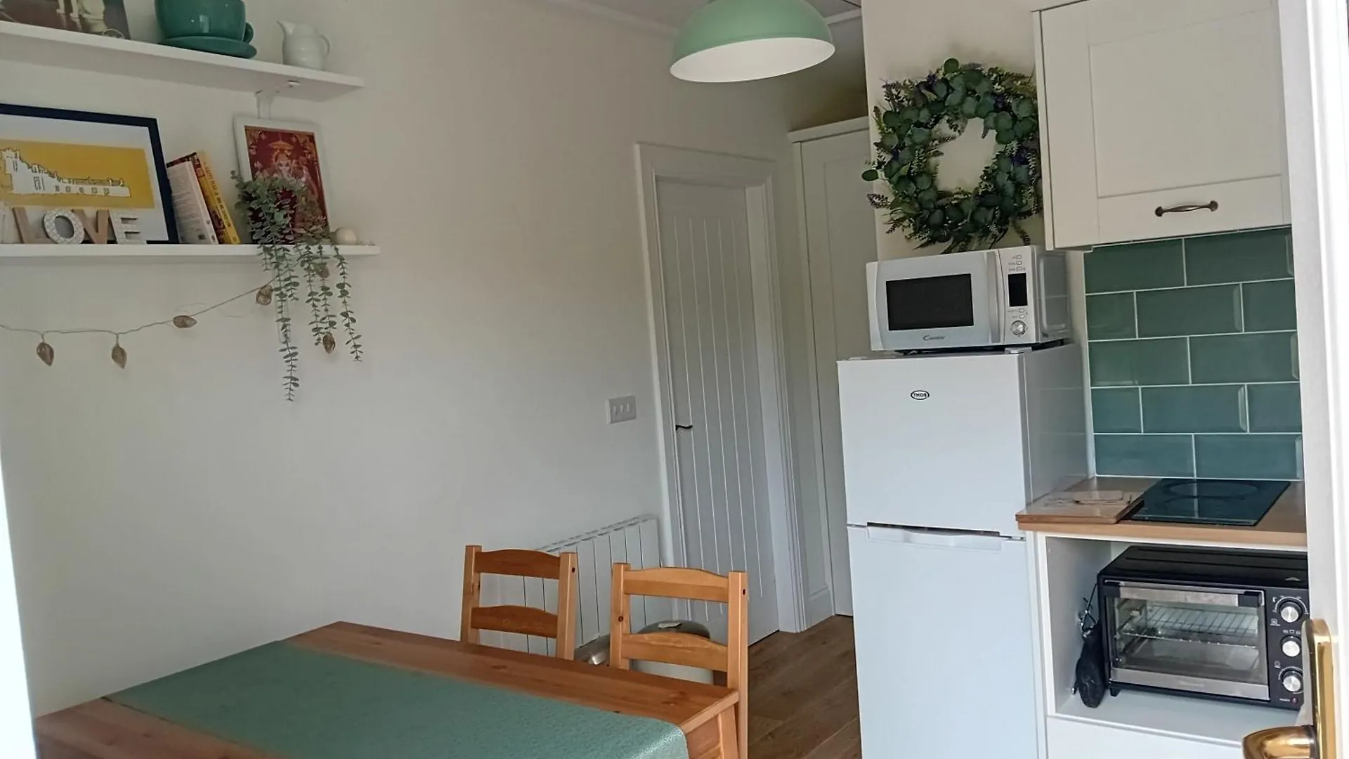 Twin Room With Shared Bathroom And Kitchen Galway 3Km From Centre 0*,  Ireland